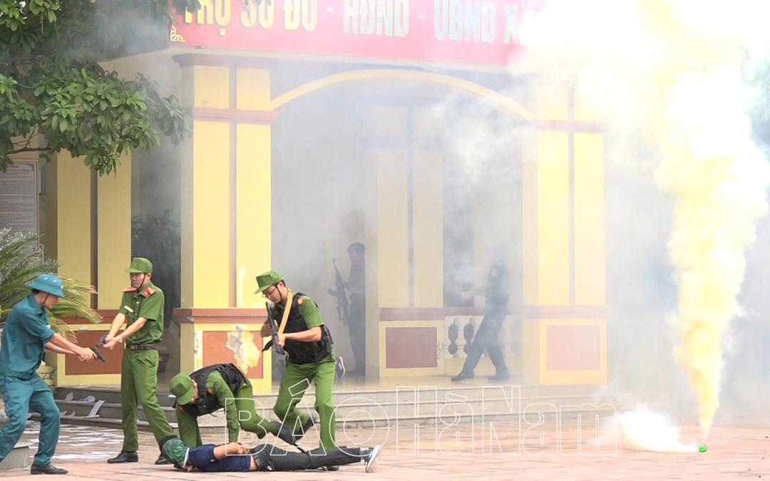 Thị trấn Ba Sao, xã Khả Phong hoàn thành diễn tập chiến đấu trong khu vực phòng thủ