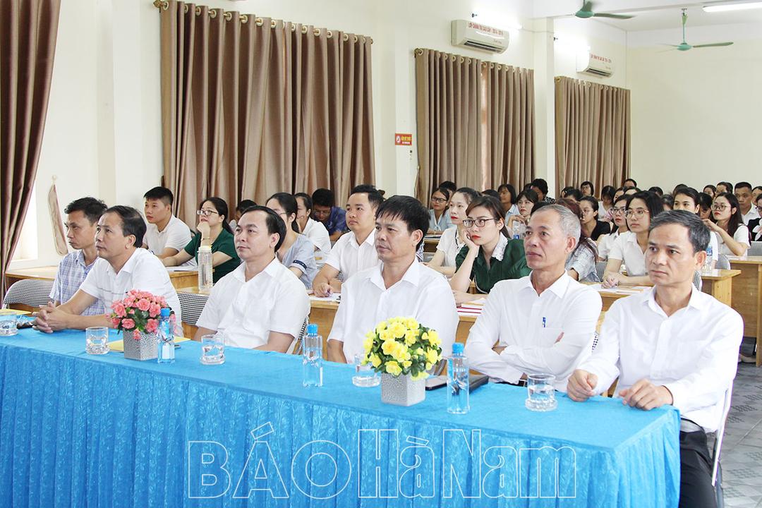 Đảng ủy Khối các cơ quan tỉnh khai giảng lớp nhận thức về Đảng khóa IV