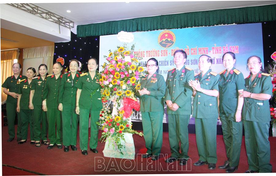 Gặp mặt đại biểu Nữ chiến sỹ Trường Sơn lần thứ nhất