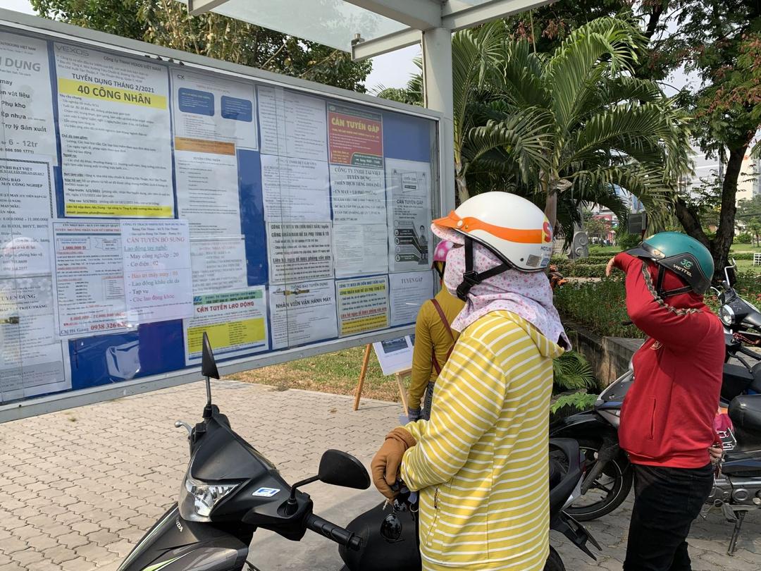 Đã nghỉ hưu mà vẫn đi làm sẽ ký hợp đồng như thế nào?