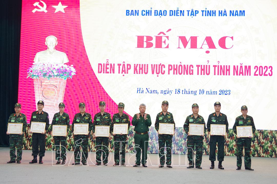 Bế mạc diễn tập KVPT tỉnh Hà Nam năm 2023