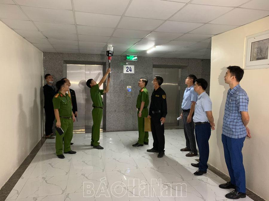 Hà Nam kiểm tra an toàn PCCC và CNCH đối với nhà chung cư, nhà ở nhiều căn hộ