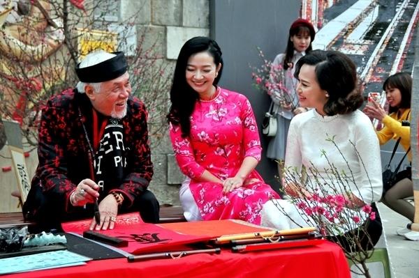 Trình Chính phủ 2 phương án nghỉ Tết Âm lịch và Lễ Quốc khánh năm 2024