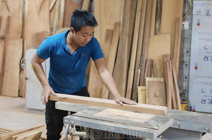 Quan tâm tạo việc làm cho thanh niên