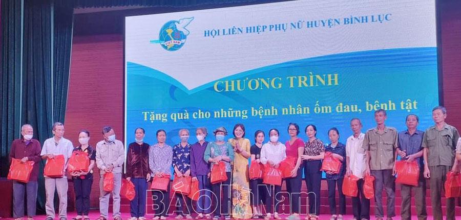 Hội LHPN Bình Lục tích cực hỗ trợ người yếu thế ổn định cuộc sống