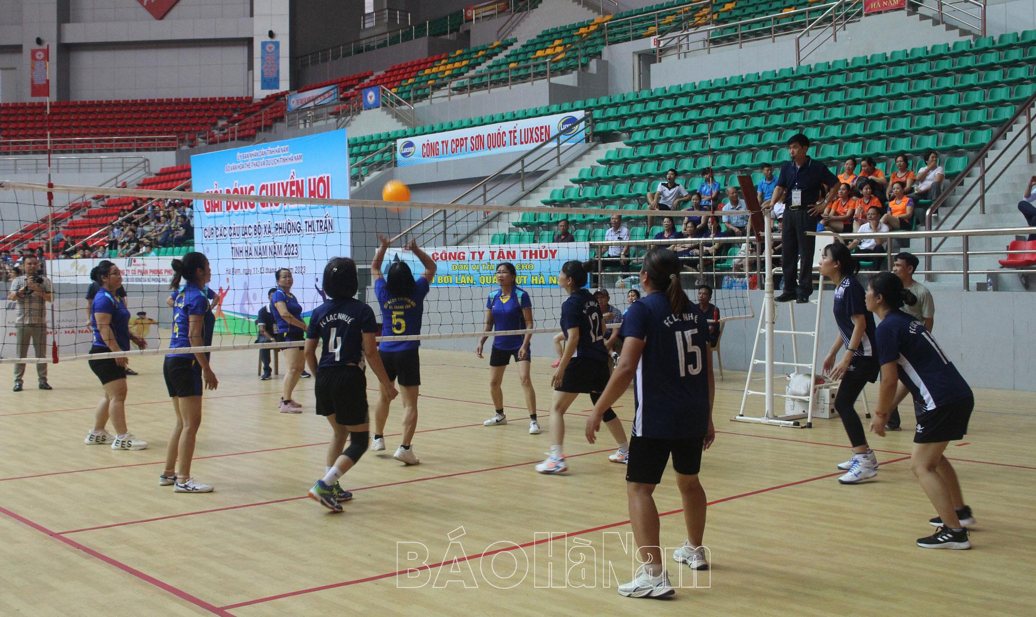 Khai mạc Giải Bóng chuyền hơi Cúp các câu lạc bộ xã, phường, thị trấn năm 2023