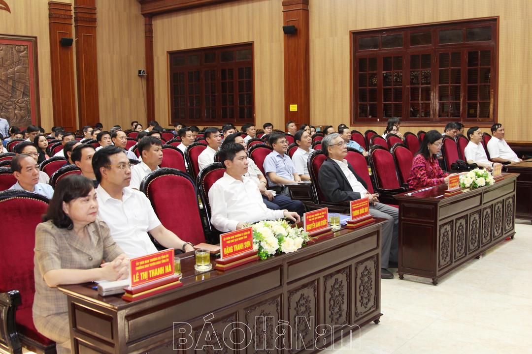 Nâng cao năng lực nhận diện của cán bộ, đảng viên, nhân dân trước những thông tin sai trái, thù địch