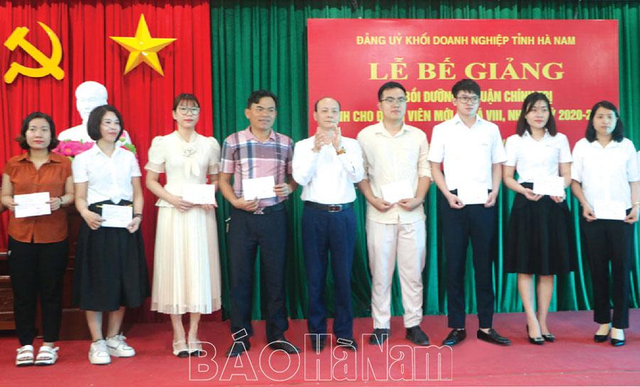 Đảng bộ Khối Doanh nghiệp tỉnh Hà Nam 15 năm xây dựng và phát triển