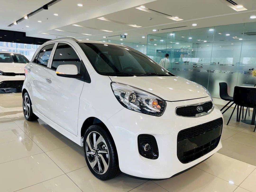 Xe giá rẻ dưới 500 triệu tháng 10: KIA Morning vẫn chưa thể bứt phá