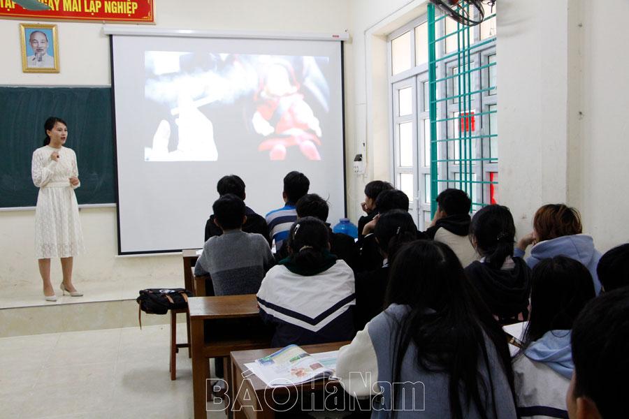 Trung tâm GDNN-GDTX Bình Lục nỗ lực xây dựng trường học không khói thuốc