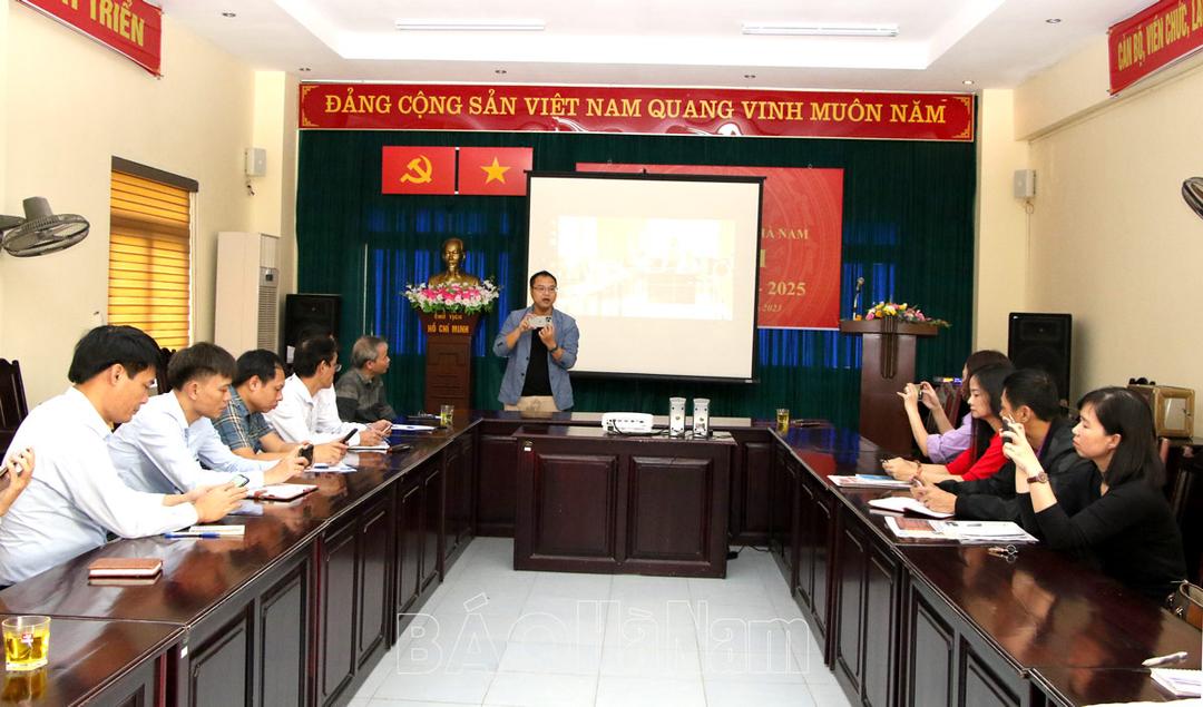 Phát huy tiện ích thiết bị điện tử cầm tay trong tác nghiệp báo chí