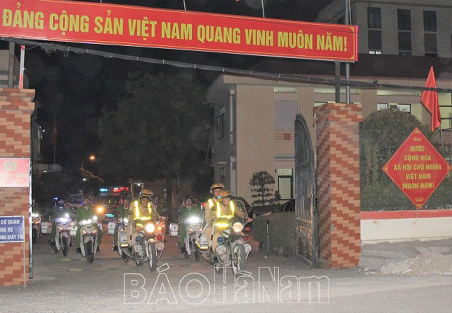 Công an huyện Kim Bảng ra quân thực hiện đợt cao điểm