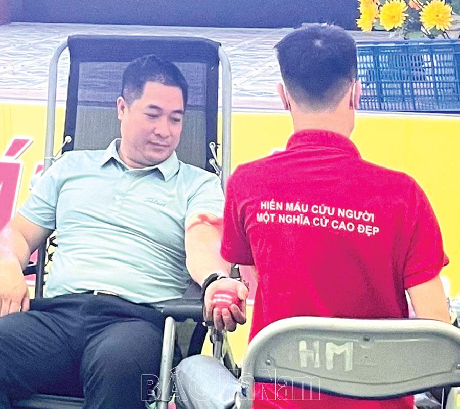 Một cán bộ điện lực 29 lần hiến máu tình nguyện