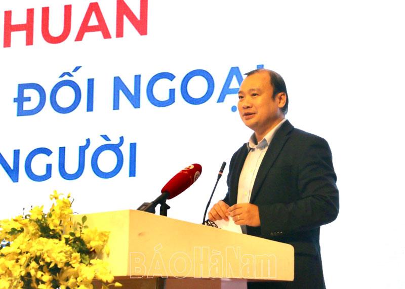 Gần 300 đại biểu tham gia tập huấn công tác thông tin đối ngoại về quyền con người tại Hòa Bình