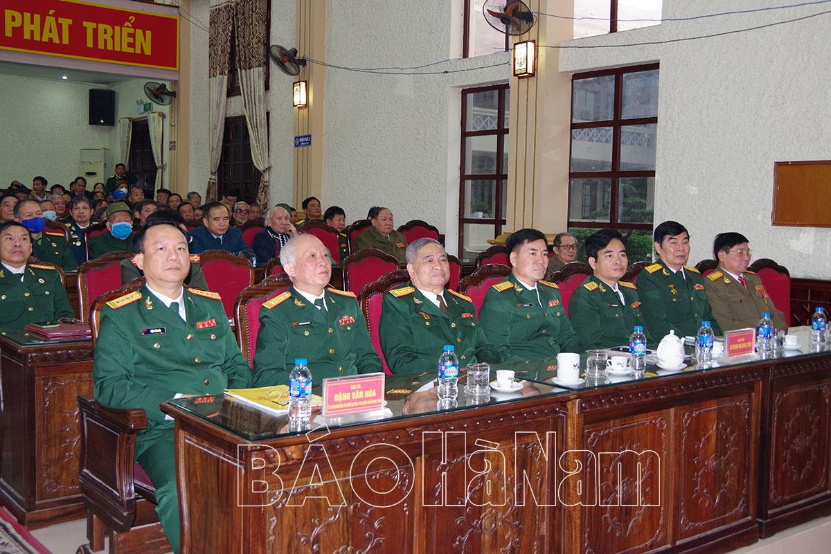 Thành phố Phủ Lý gặp mặt cán bộ quân đội nghỉ hưu, nghỉ công tác trên địa bàn