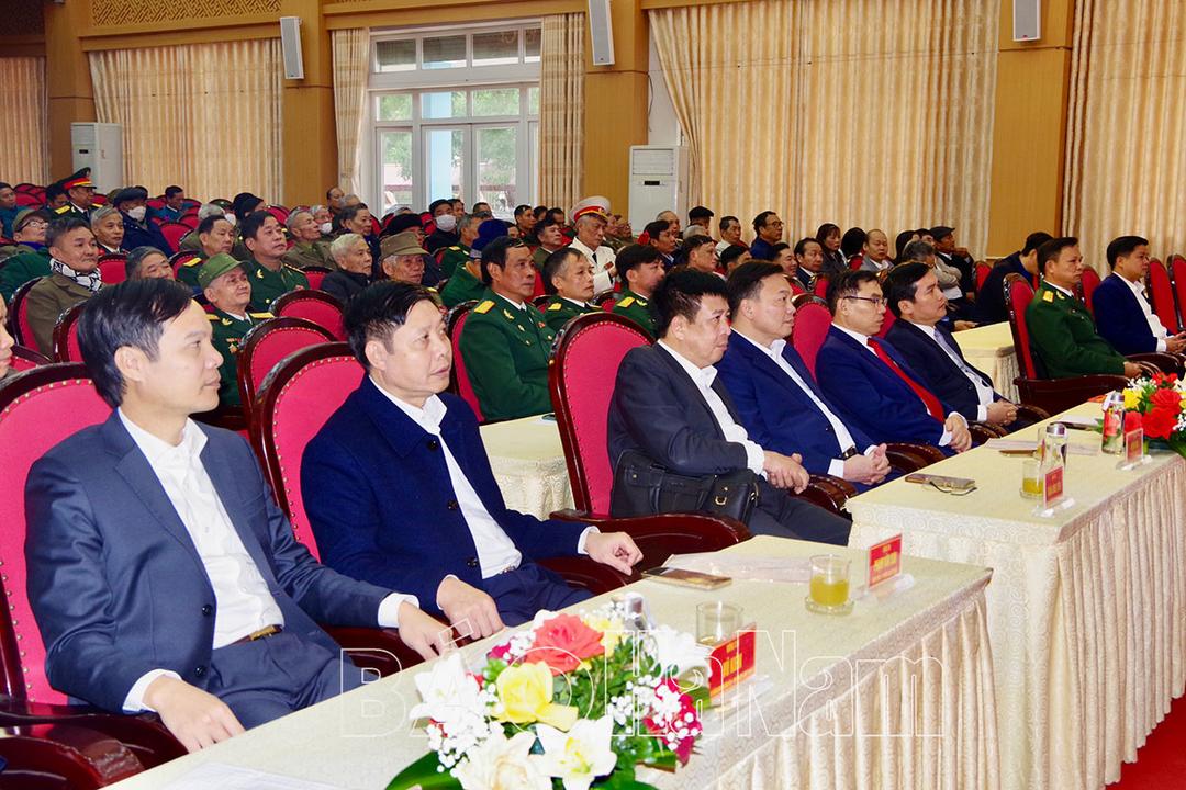 Thị xã Duy Tiên gặp mặt cán bộ quân đội nghỉ hưu, nghỉ công tác trên địa bàn