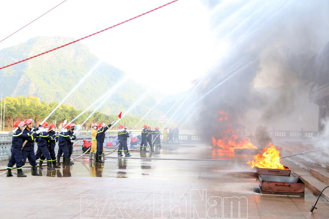 Diễn tập phương án phòng cháy chữa cháy và cứu nạn cứu hộ cấp tỉnh năm 2023