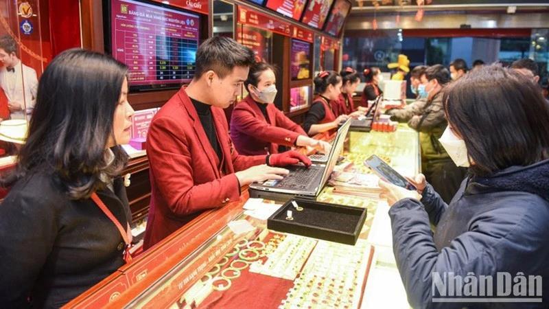 Giá vàng SJC giảm gần 5 triệu đồng/lượng sau chỉ đạo bình ổn giá của Thủ tướng