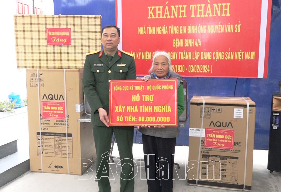 Tổng Cục Kỹ thuật/Bộ Quốc phòng – Ban CHQS huyện Kim Bảng tổ chức khánh thành bàn giao nhà tình nghĩa cho đối tượng chính sách tại xã Hoàng Tây