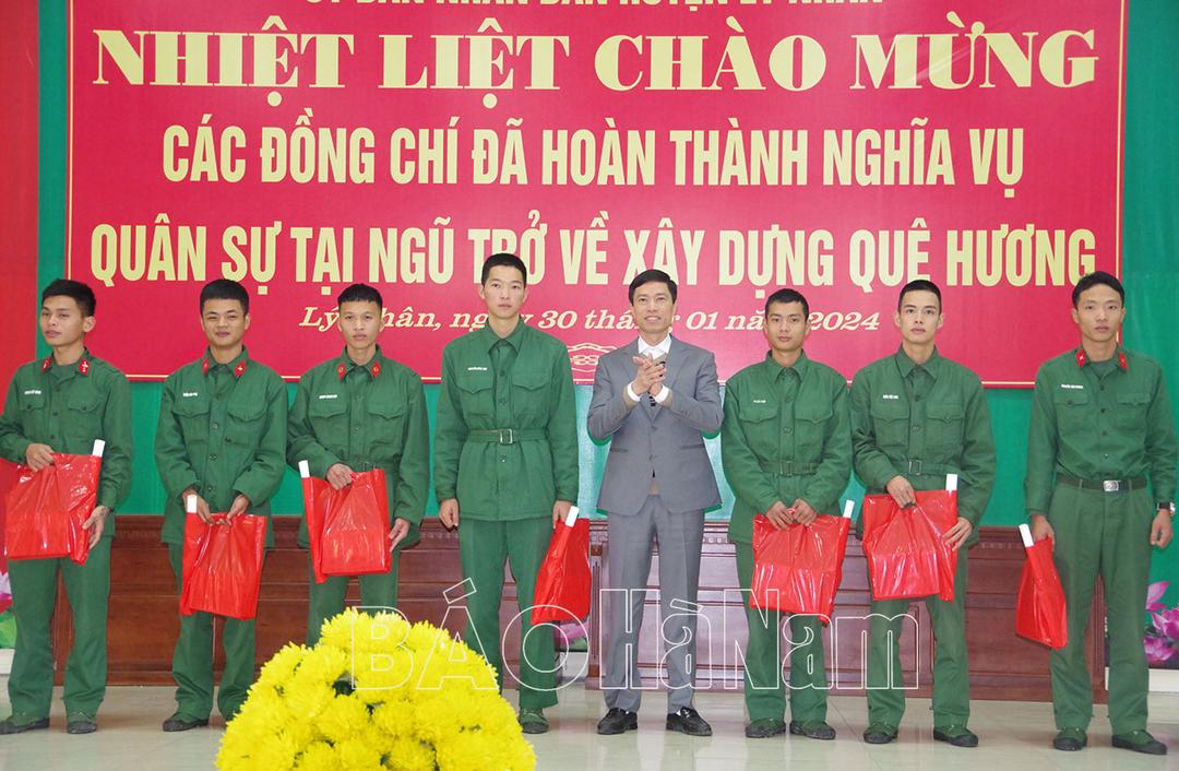 Lý Nhân đón 265 quân nhân hoàn thành nghĩa vụ quân sự trở về địa phương