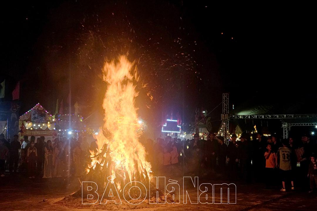 Kim Bảng tổ chức đêm giao lưu “Ngày hội tòng quân” động viên tân binh lên đường nhập ngũ