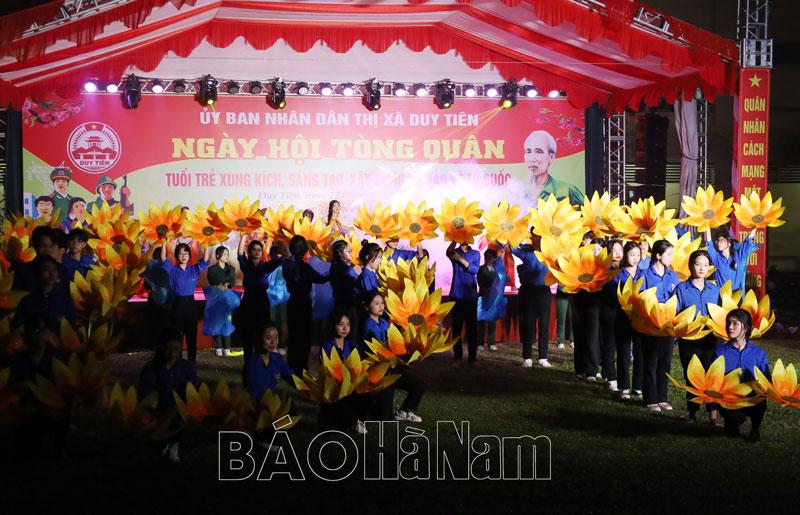 Thị xã Duy Tiên – sôi nổi “Ngày hội tòng quân” mừng thanh niên lên đường nhập ngũ