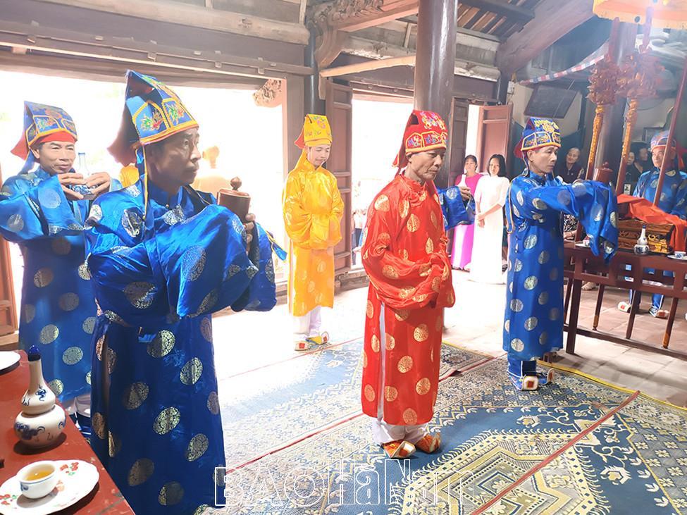 Hội làng Nội Kiếu