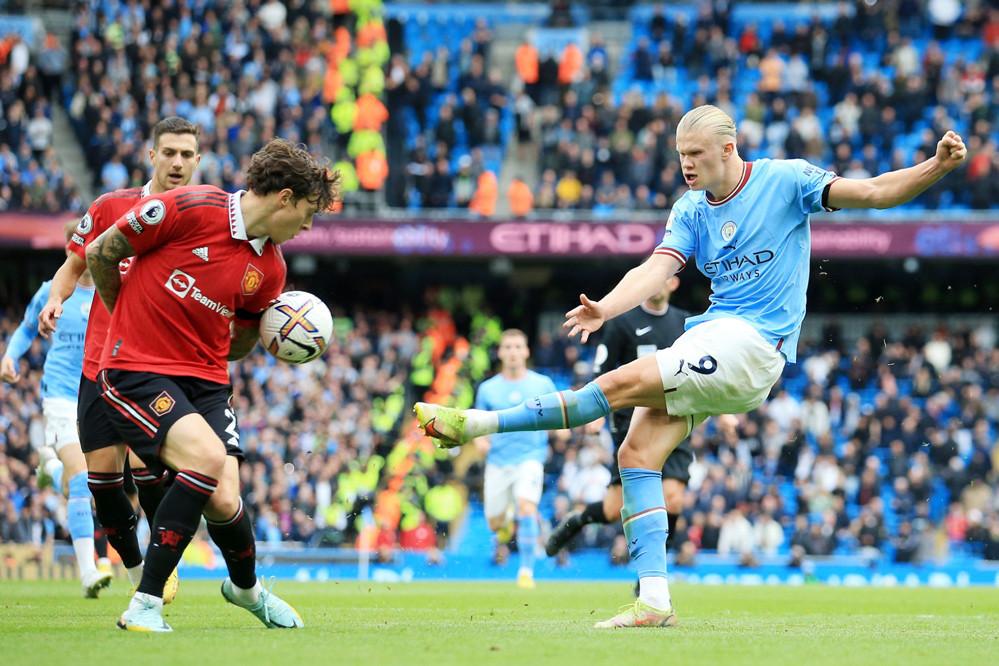 22h30 đêm nay, Man City gặp MU: nhiều khó khăn cho đội khách