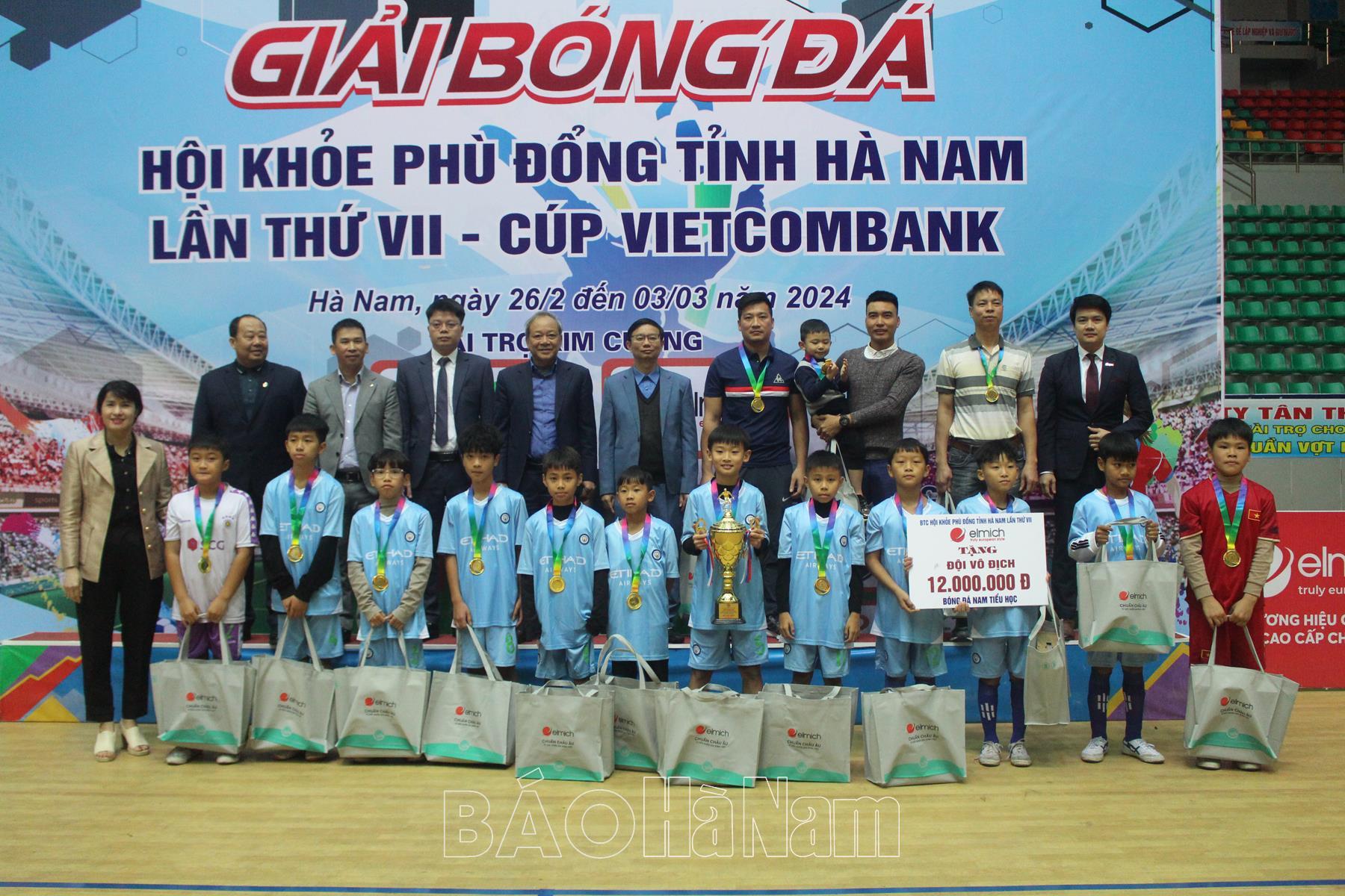 Huyện Kim Bảng giành 2/3 Huy chương Vàng môn Bóng đá Hội khỏe Phù Đổng tỉnh Hà Nam lần thứ VII