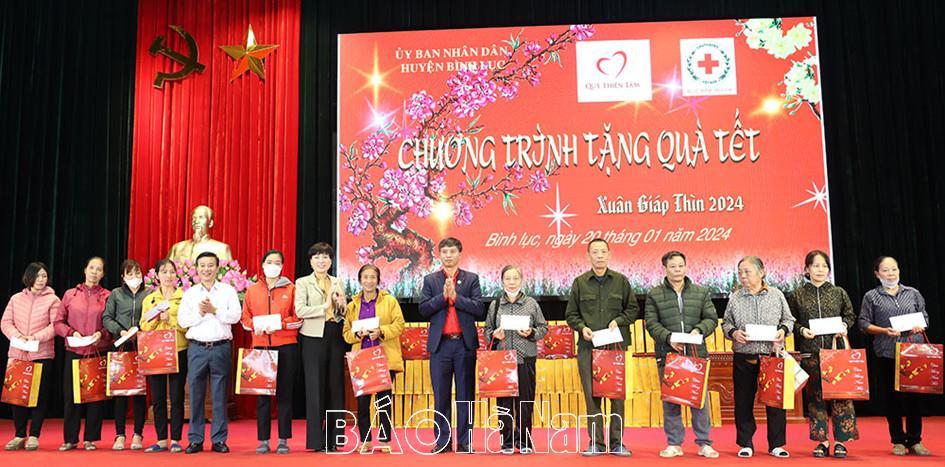 “Cầu nối” những nghĩa cử cao đẹp