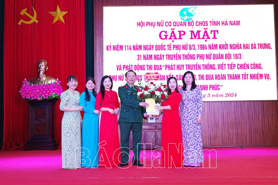 Hội Phụ nữ cơ quan Bộ CHQS tỉnh gặp mặt kỷ niệm 114 Ngày Quốc tế phụ nữ