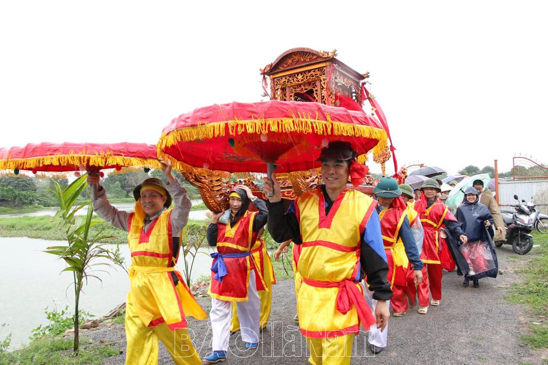 Khai hội đình Hương Cát, phường Duy Hải, thị xã Duy Tiên