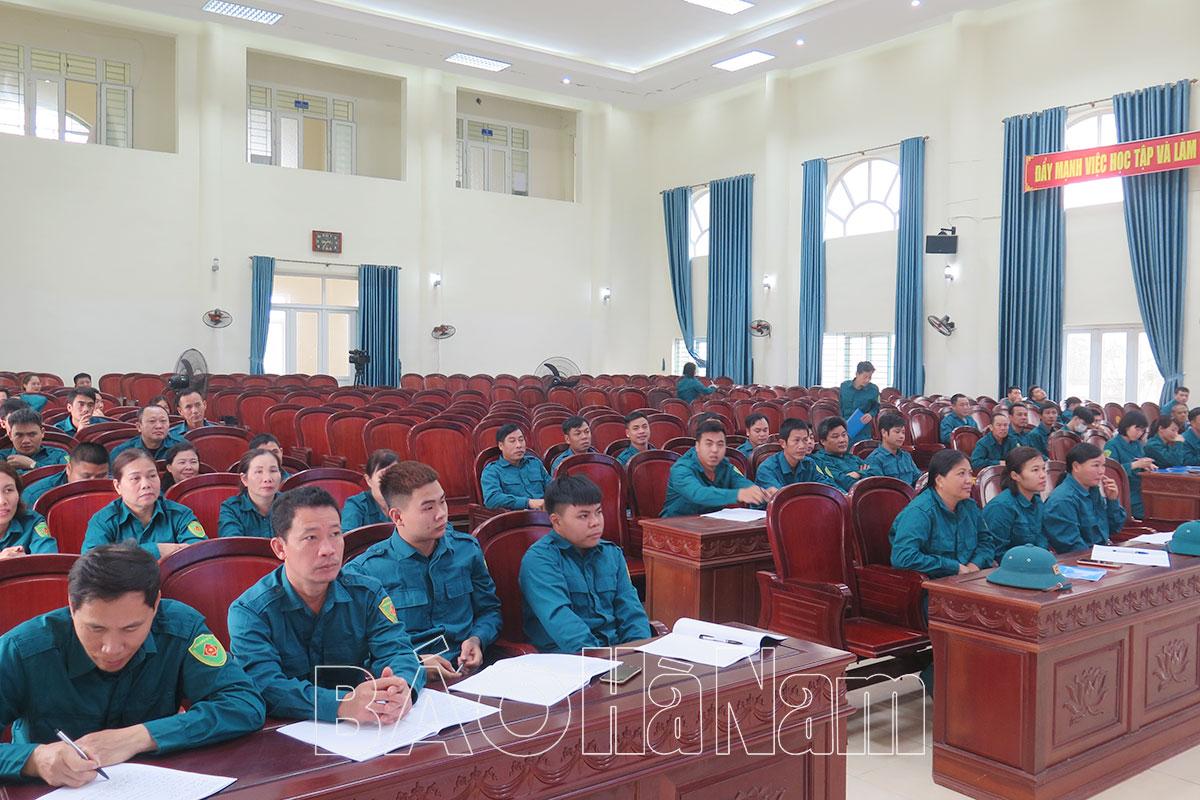 Ban CHQS thành phố Phủ Lý huấn luyện dân quân tự vệ năm thứ nhất