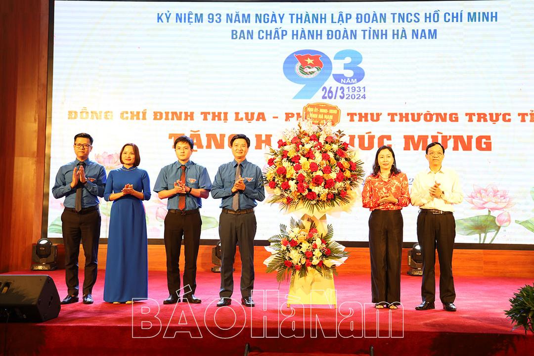 Tỉnh đoàn Hà Nam tổ chức Chương trình nghệ thuật mừng sinh nhật Đoàn