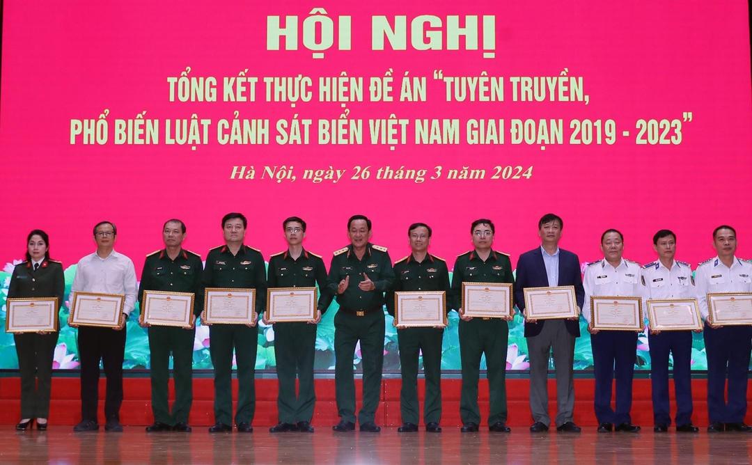 Thực hiện tốt công tác tuyên truyền, phổ biến Luật Cảnh sát biển Việt Nam