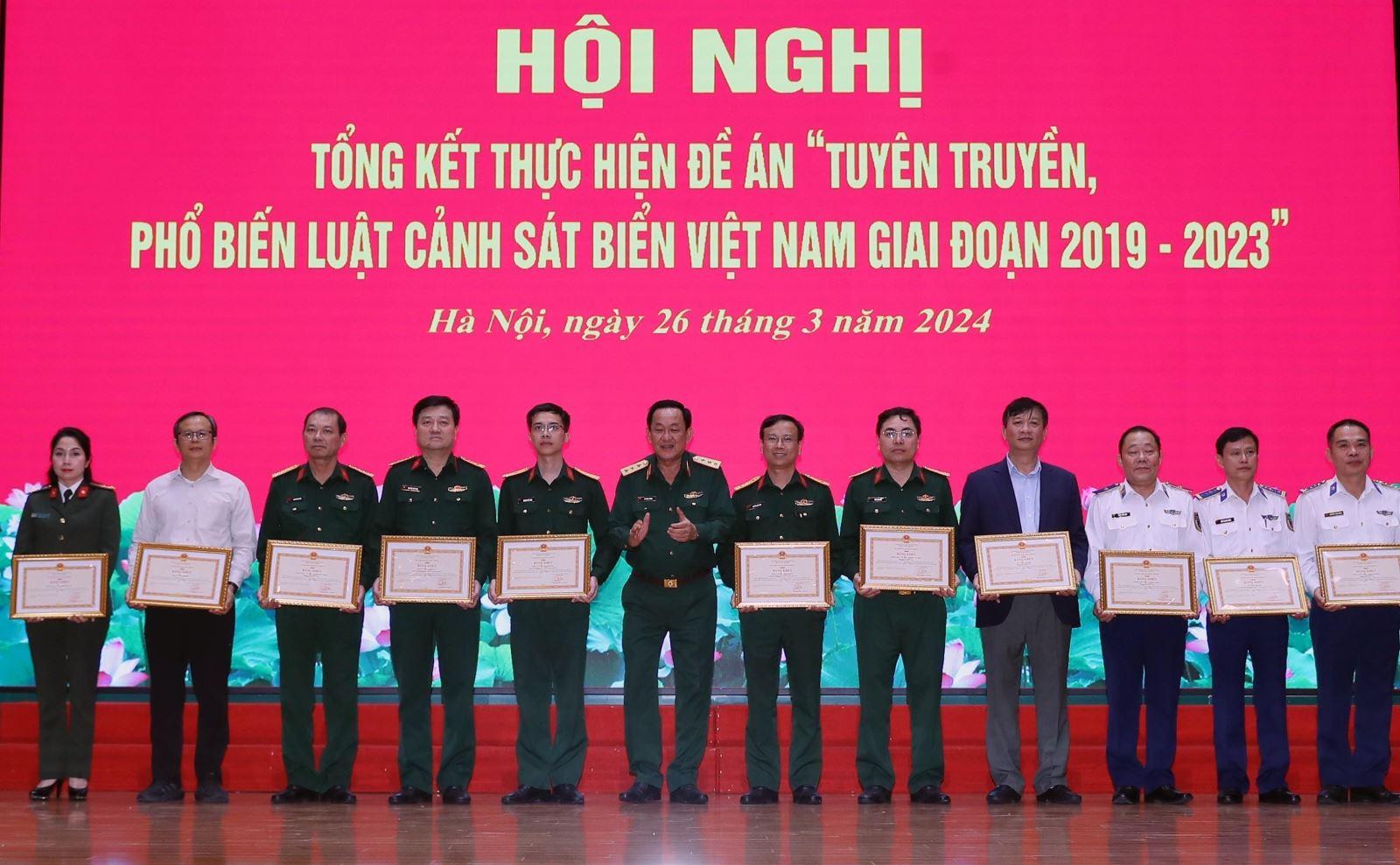 Thực hiện tốt công tác tuyên truyền, phổ biến Luật Cảnh sát biển Việt Nam