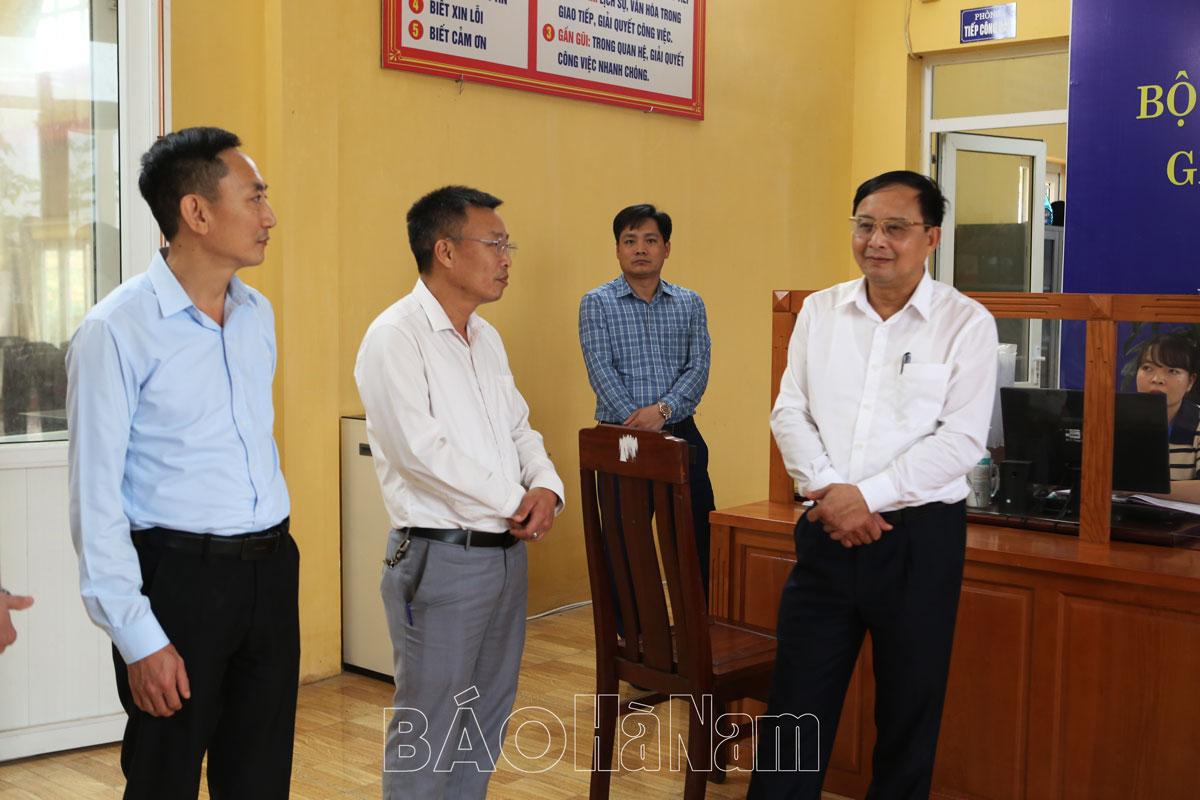 UBND tỉnh kiểm tra việc duy trì nâng cao chất lượng xã NTM và NTM kiểu mẫu tại huyện Lý Nhân