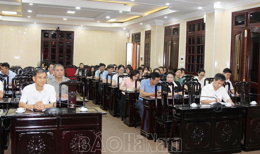 Đảng ủy Khối các cơ quan tỉnh tổ chức hội nghị báo cáo viên tháng 4/2024