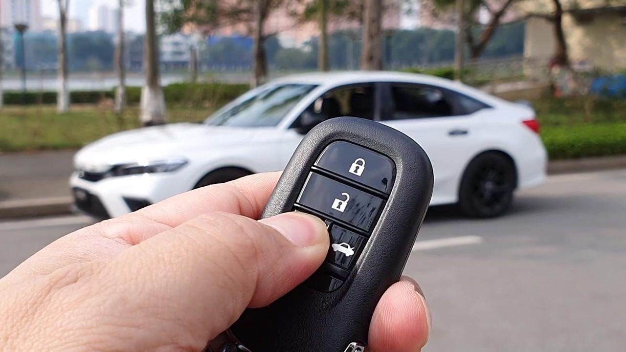 Nhiều người không biết tính năng ẩn trên remote ô tô giúp chống nóng hiệu quả