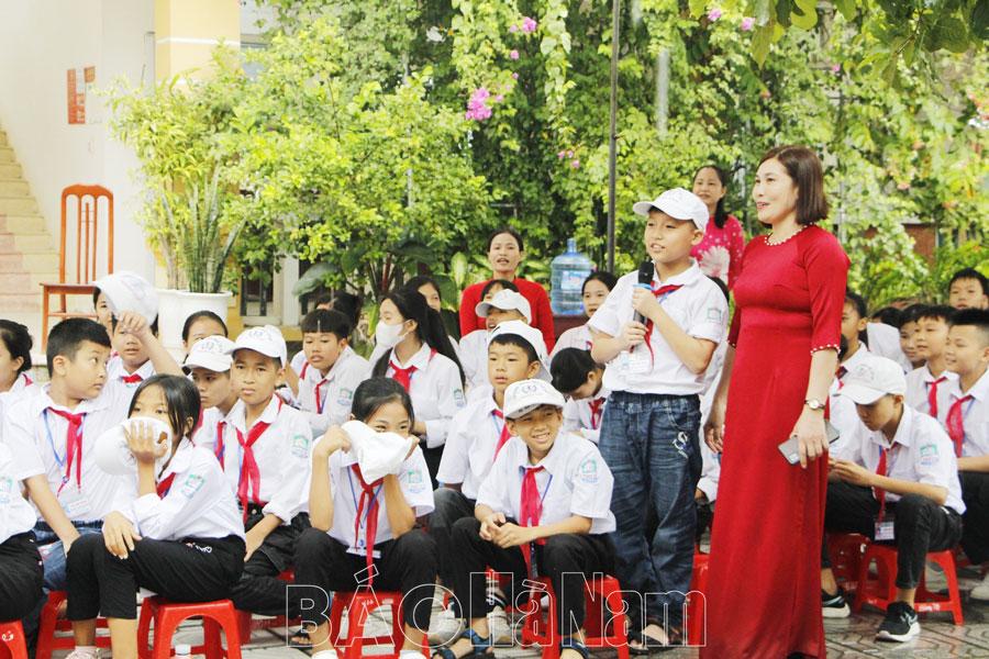 Tăng cường giáo dục hướng nghiệp cho học sinh lớp 9