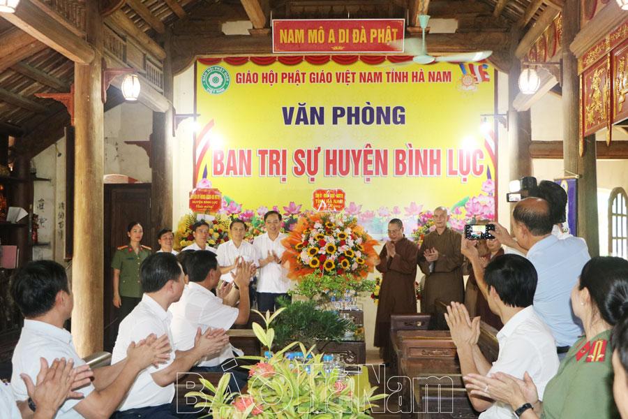 Lãnh đạo tỉnh thăm, chúc mừng Lễ Phật đản tại chùa Thượng Thọ