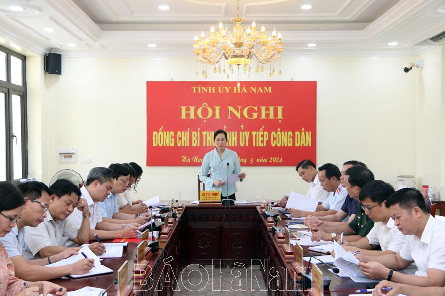 Đồng chí Bí thư Tỉnh ủy Lê Thị Thủy tiếp công dân định kỳ tháng 5