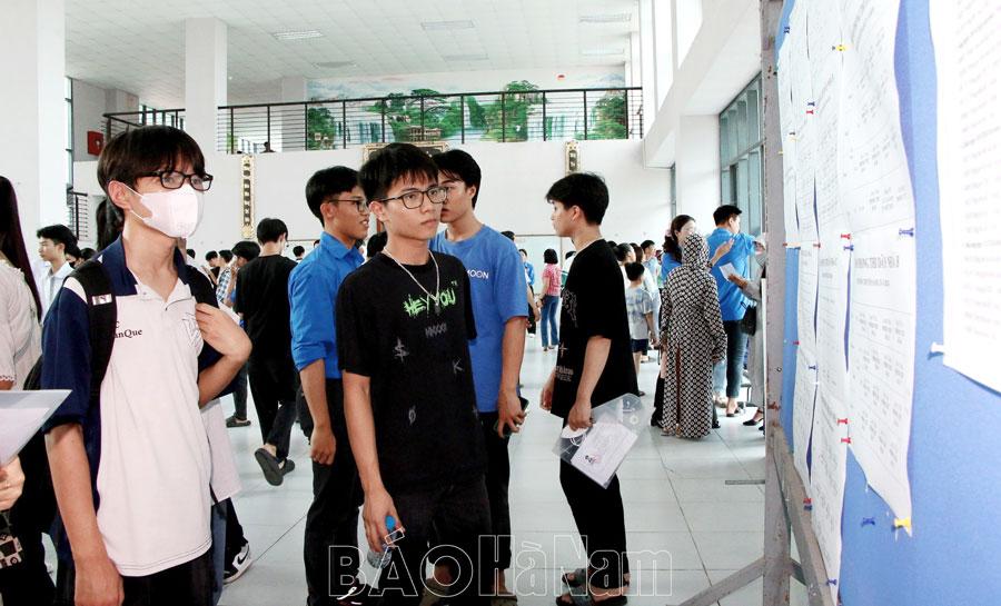 1.201 thí sinh bước vào Kỳ thi Tuyển sinh lớp 10 chuyên năm học 2024 - 2025