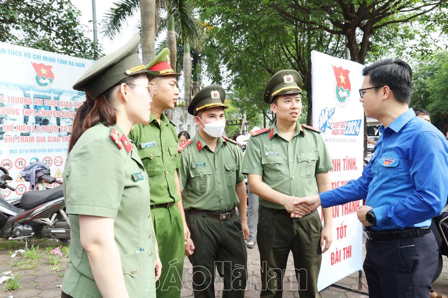 Tỉnh đoàn Hà Nam tổ chức xuất quân các đội hình tiếp sức mùa thi năm 2024