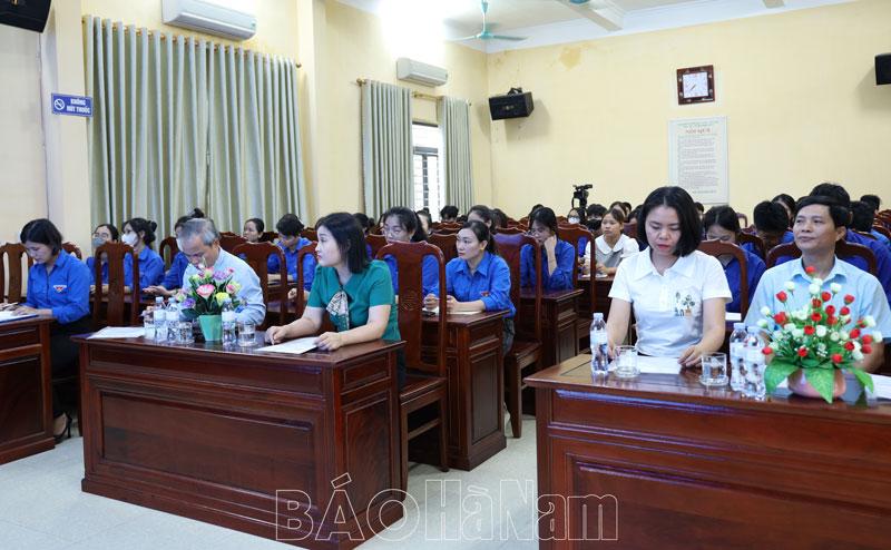 Duy Tiên bồi dưỡng lý luận chính trị và tập huấn kỹ năng, nghiệp vụ cho cán bộ, đoàn viên thanh niên