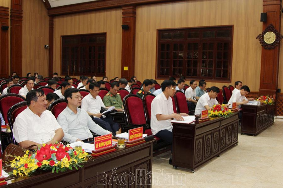 Ban Chấp hành Đảng bộ tỉnh nghe giải trình các ý kiến sau thảo luận tại tổ