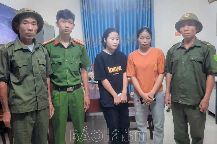 Công an xã Chân Lý kịp thời giúp đỡ cháu gái bị lạc về với gia đình