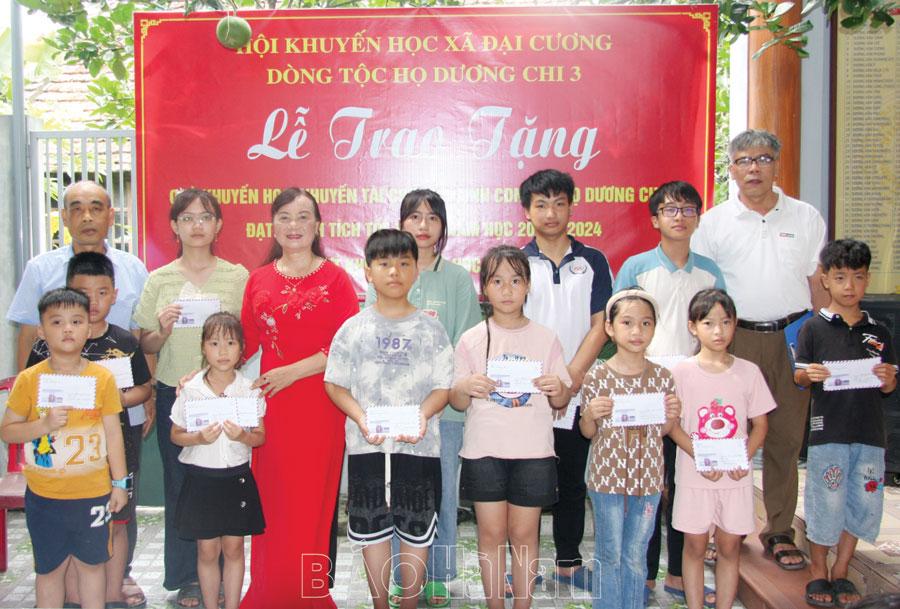 Kim Bảng đẩy mạnh phong trào khuyến học, khuyến tài