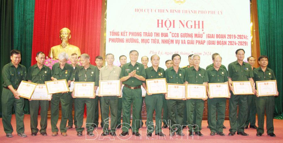 Hội CCB thành phố Phủ Lý tổng kết phong trào thi đua “CCB gương mẫu” giai đoạn 2019 – 2024