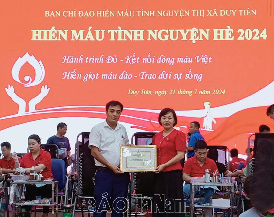 Duy Tiên phát động đợt 2 Ngày hội hiến máu tình nguyện năm 2024
